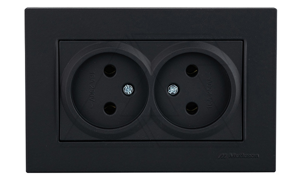 Двойная розетка без заземления