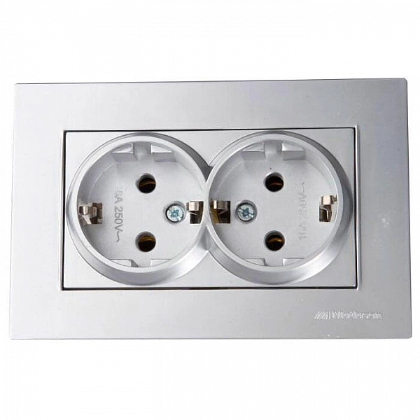Двойная розетка с заземлением марки «Mutlusan». Серия «Rita». Цвет: Нержавеющая сталь
